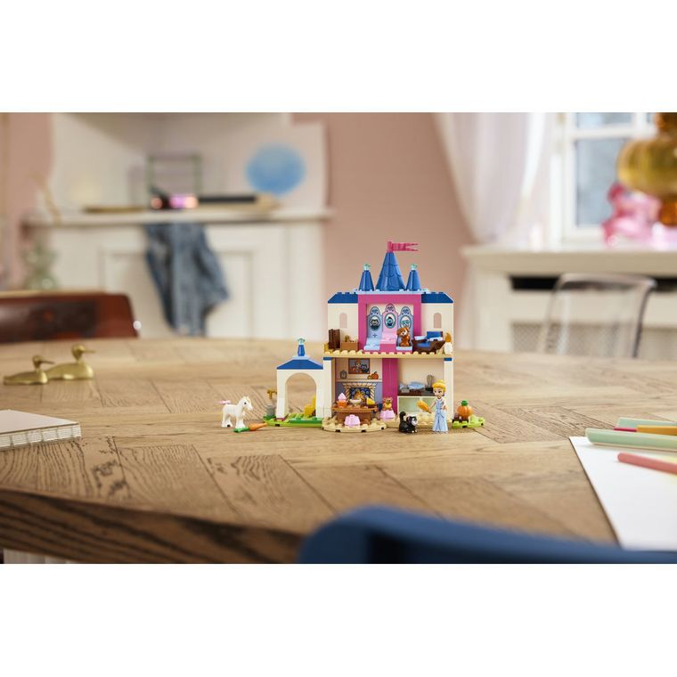 LEGO Disney, Zamek Kopciuszka i jej zwierzęcych przyjaciół, 43283