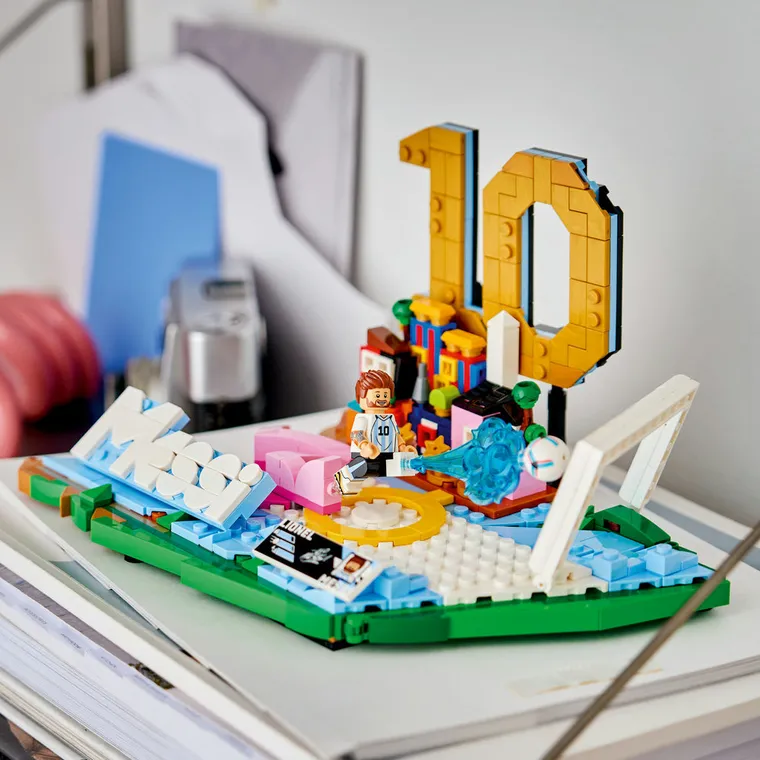 LEGO Editions, Lionel Messi - piłkarskie momenty, 43011
