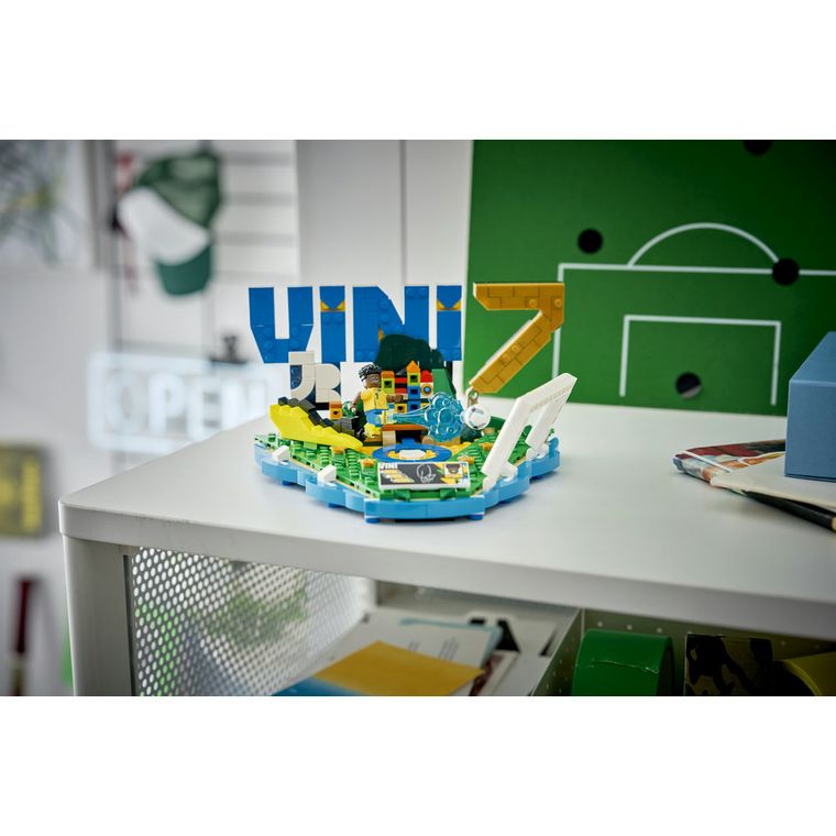LEGO Editions, Vini Jr. - piłkarskie momenty, 43027