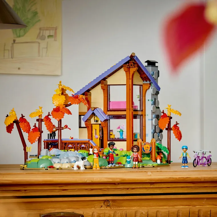LEGO Friends, Jesienna leśna chatka, 42705