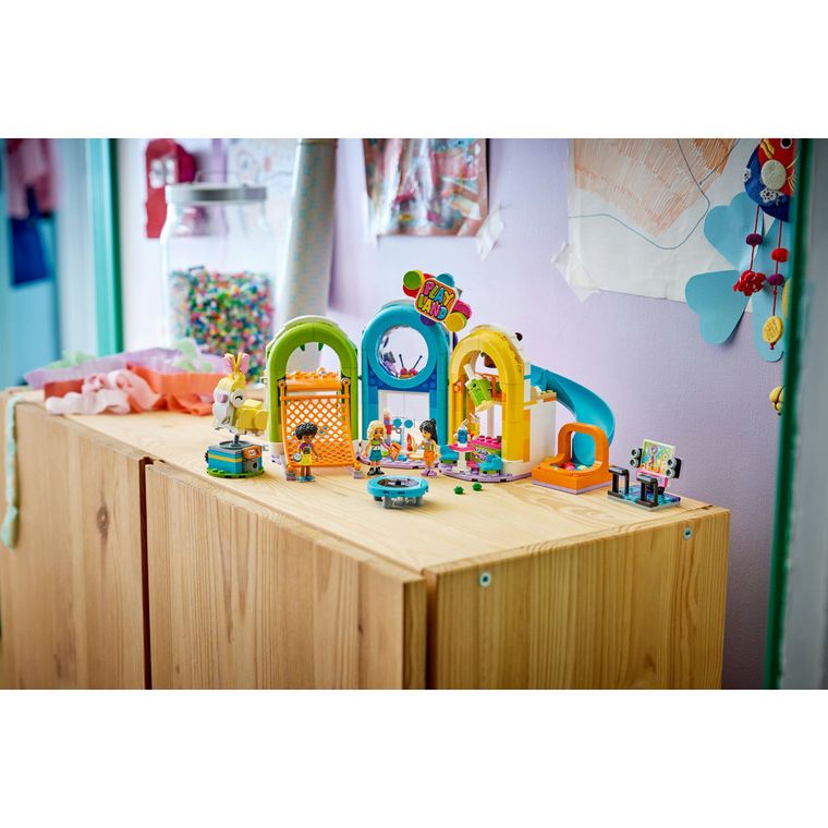 LEGO Friends, Niezwykła sala zabaw, 42686