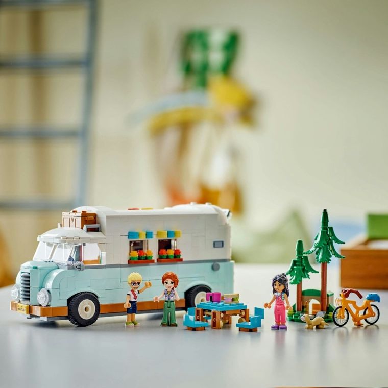 LEGO Friends, Przygoda w kamperze przyjaciół, 42663