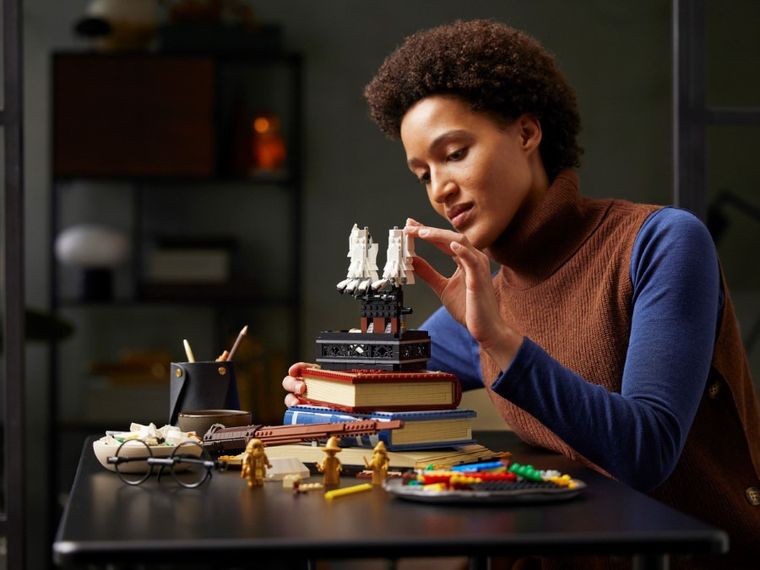 LEGO Harry Potter, Ikony Hogwartu - Hedwiga (edycja kolekcjonerska), 76391