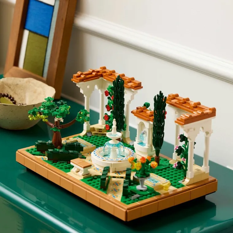 LEGO Icons, Fontanna w ogrodzie, 10359