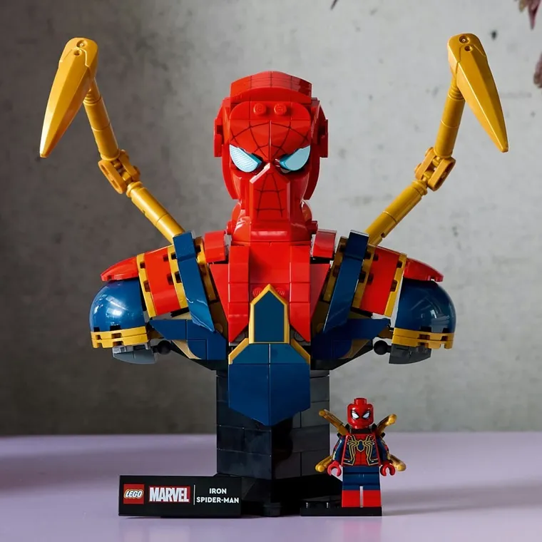 LEGO Marvel, Popiersie Iron Spider-Mana, 76326