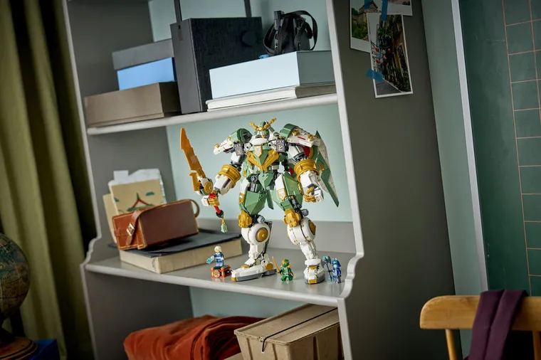 LEGO NINJAGO, Tytanowy mech Lloyda - 15. rocznica, 71860