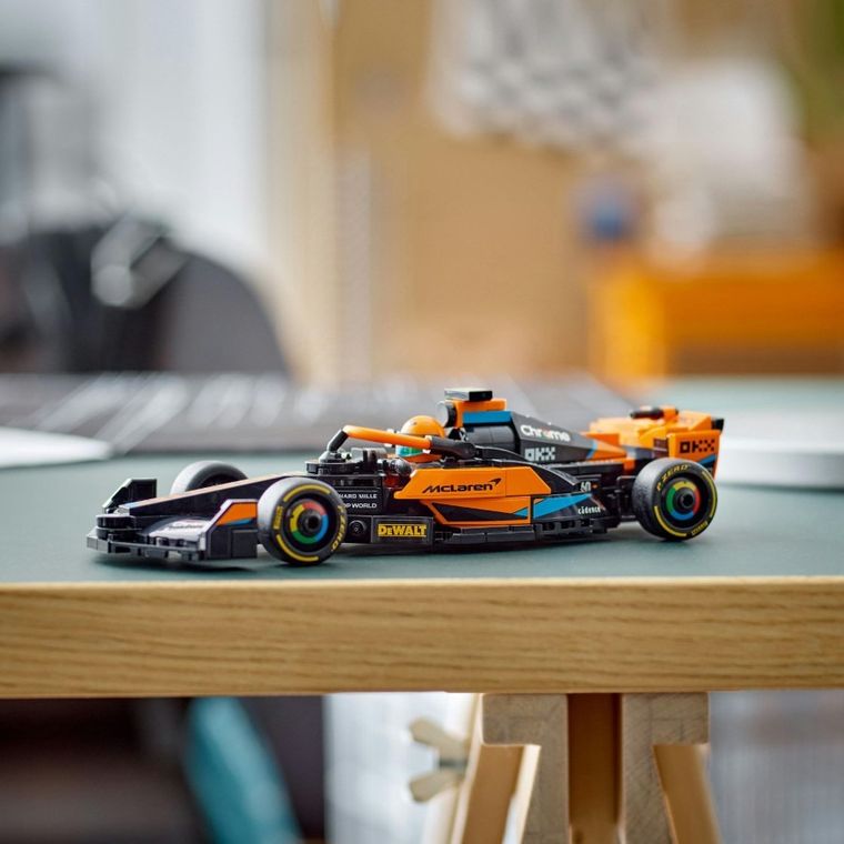 LEGO Speed Champions, Samochód wyścigowy McLaren Formula 1 wersja 2023, 76919
