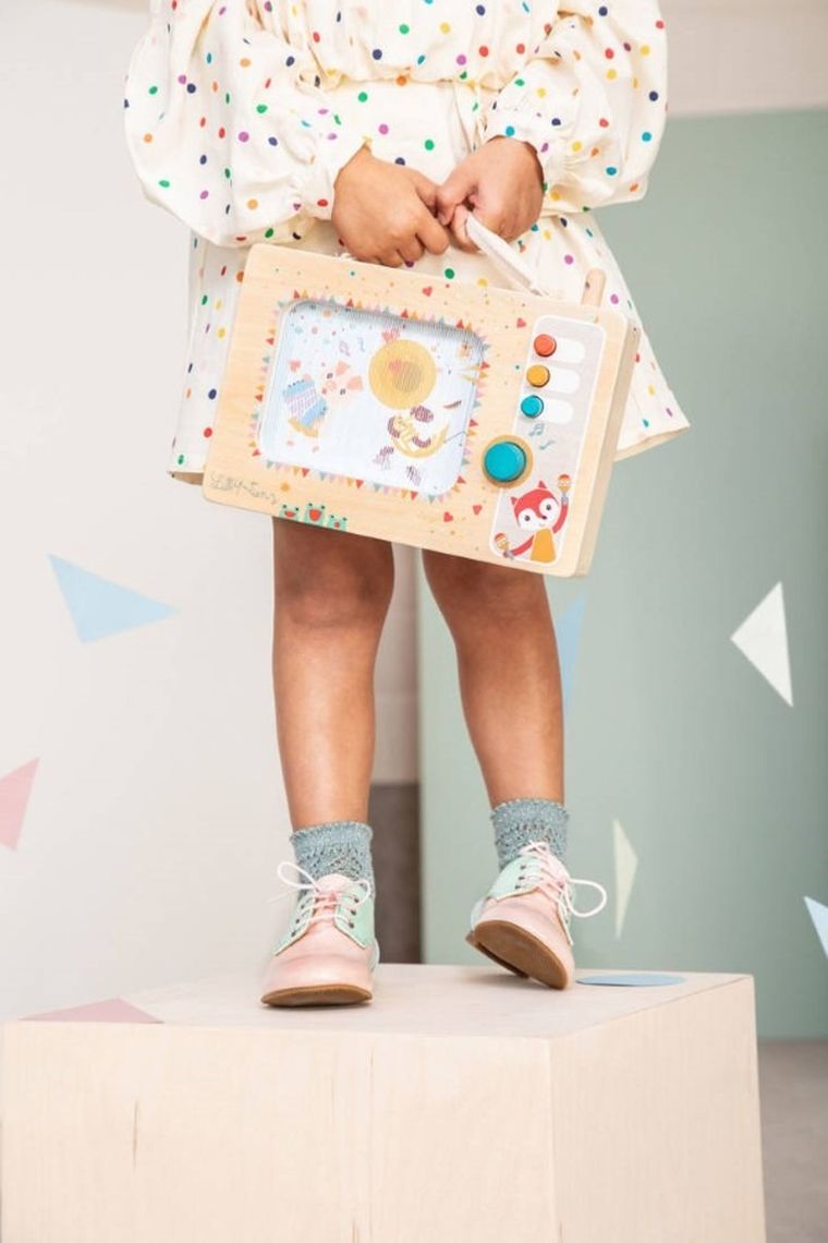 Lilliputiens, Telewizor, drewniana, animowana pozytywka, 10m+