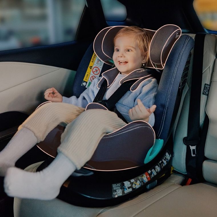 Lionelo, Bastiaan One I-Size, fotelik samochodowy, Blue Navy, 40-150 cm