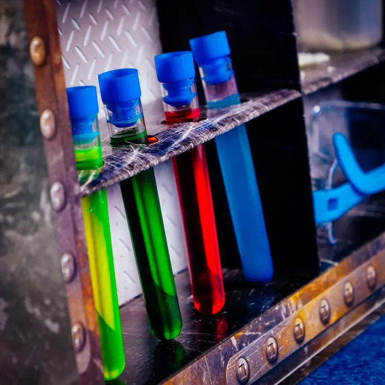 Lisciani, I'm a Genius, 150 eksperymentów chemicznych, zestaw naukowy