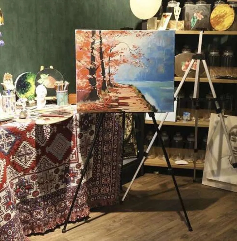 Maaleo, sztaluga malarska, regulowana