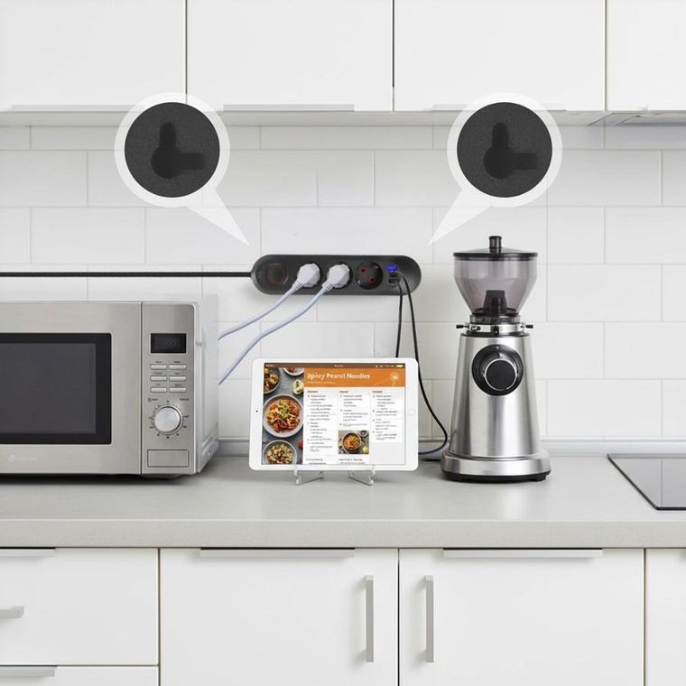 Maclean, listwa zasilająca, 3 gniazda, 3xUSB, 110-240V AC, 50/60HZ, 2.1A MAX 2500W, czarna, 1,5m