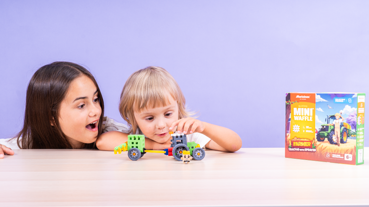 Marioinex, Mini Waffle, Farmer, Traktor z opryskiwaczem, klocki konstrukcyjne, 50 elementów