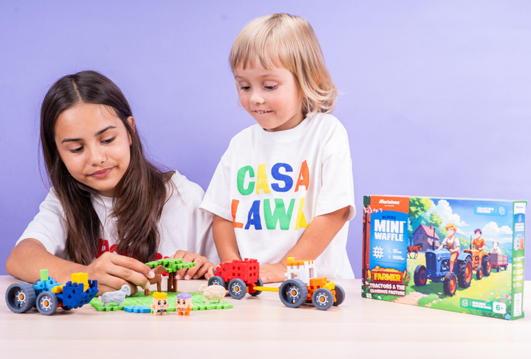 Marioinex, Mini Waffle, Farmer, Traktory i wypasiona łąka, klocki konstrukcyjne, 110 elementów