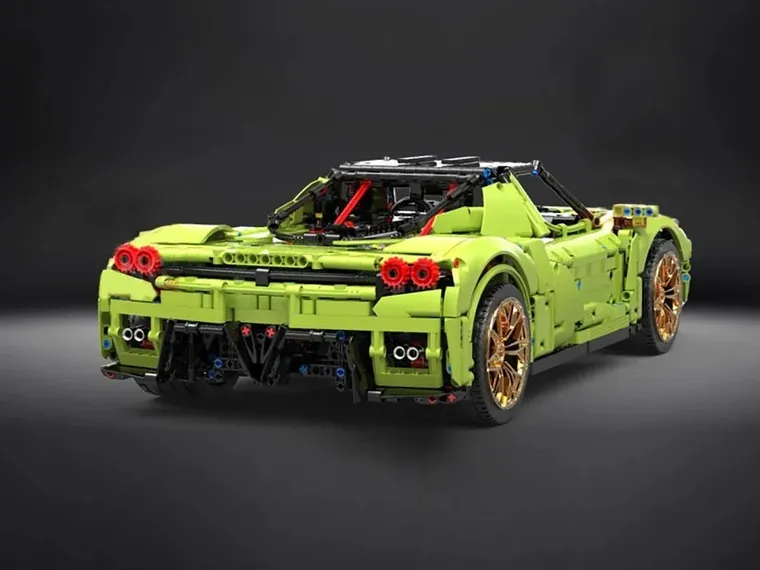 Mould King, pojazd sportowy Ferrarirs Enzo, klocki, 2790 elementów