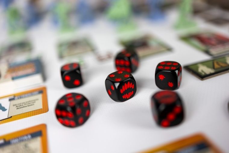 Portal Games, Marvel Zombies: Rewolucja Bohaterów, gra strategiczna