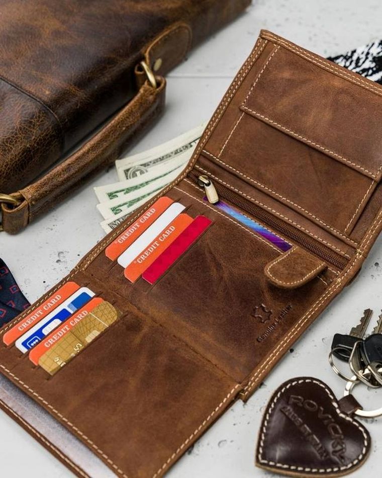 Portfel, brązowy, skórzany, Always Wild