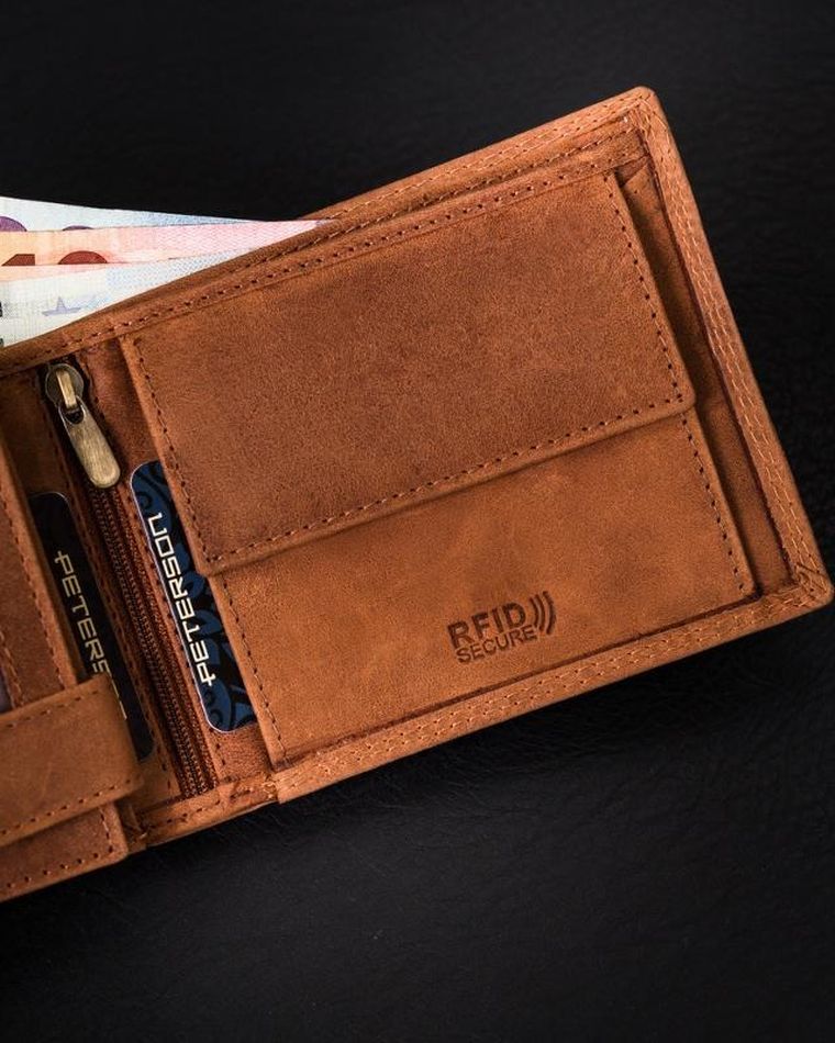 Portfel, brązowy, skórzany, Peterson