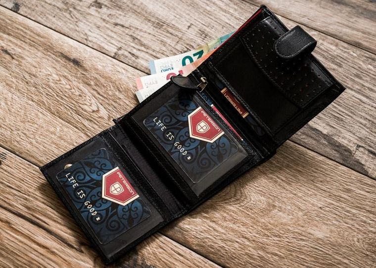 Portfel, czarny, skórzany, Peterson