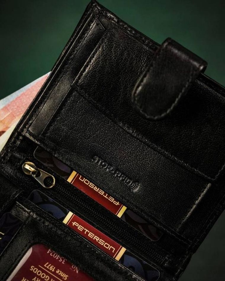 Portfel, czarny, skórzany, Peterson