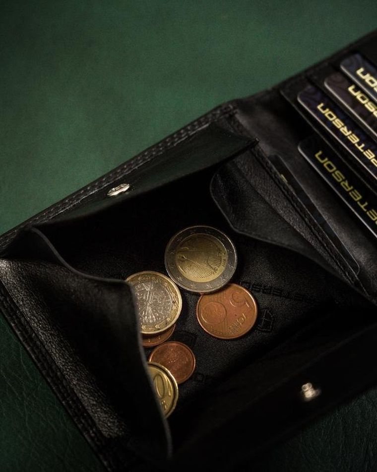 Portfel, czarny, skórzany, Peterson