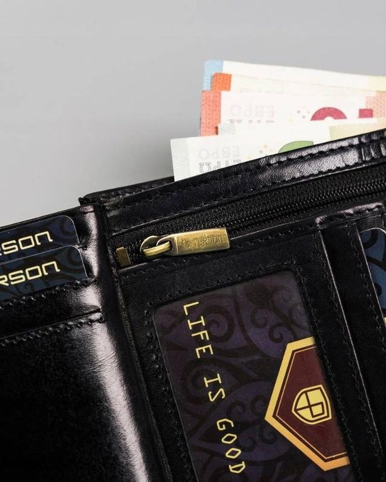 Portfel, czarny, skórzany, Peterson