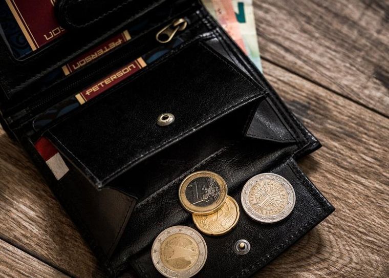 Portfel, czarny, skórzany, Peterson