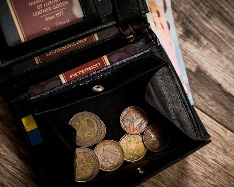 Portfel, czarny, skórzany, Peterson