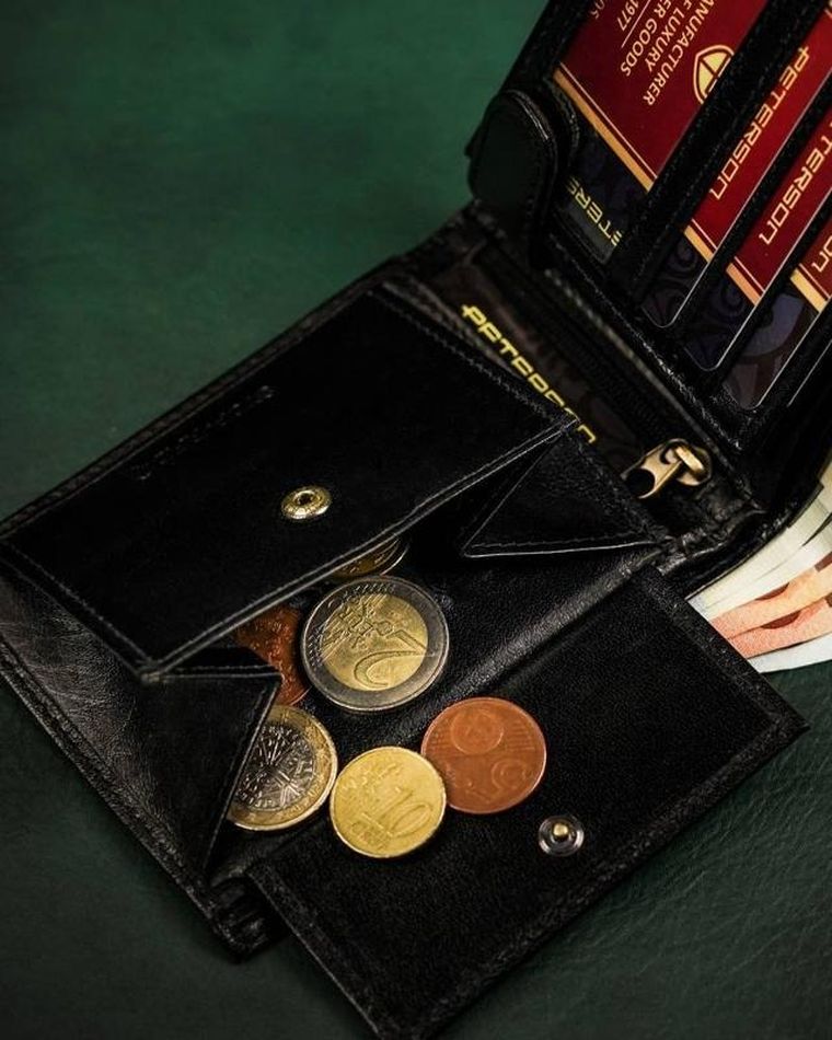 Portfel, czarny, skórzany, Peterson