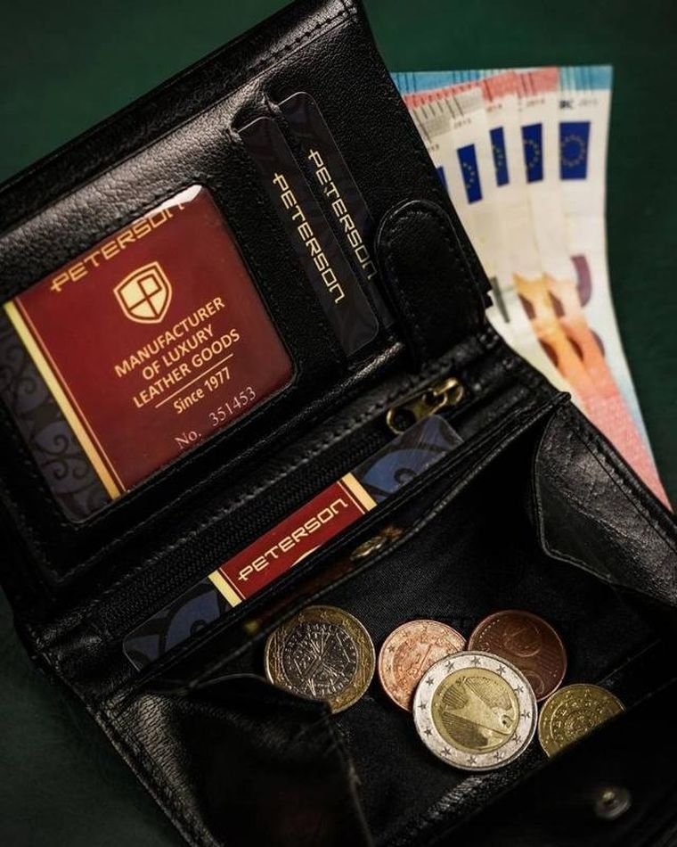 Portfel, czarny, skórzany, Peterson