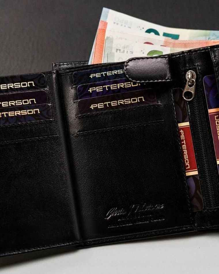 Portfel, czarny, skórzany, Peterson