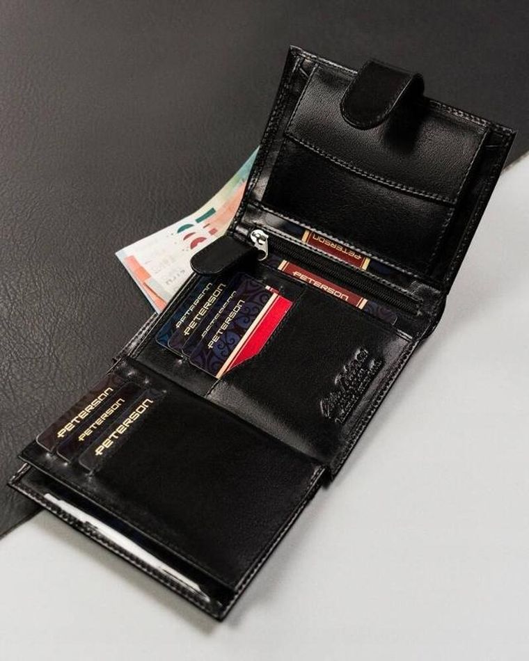 Portfel, czarny, skórzany, Peterson