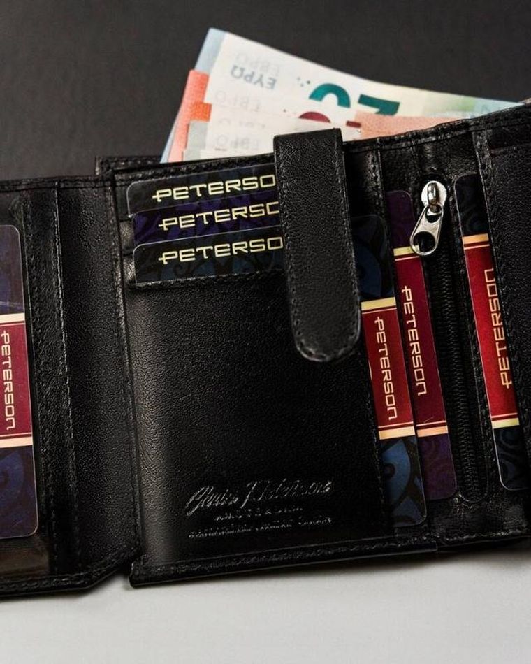 Portfel, czarny, skórzany, Peterson