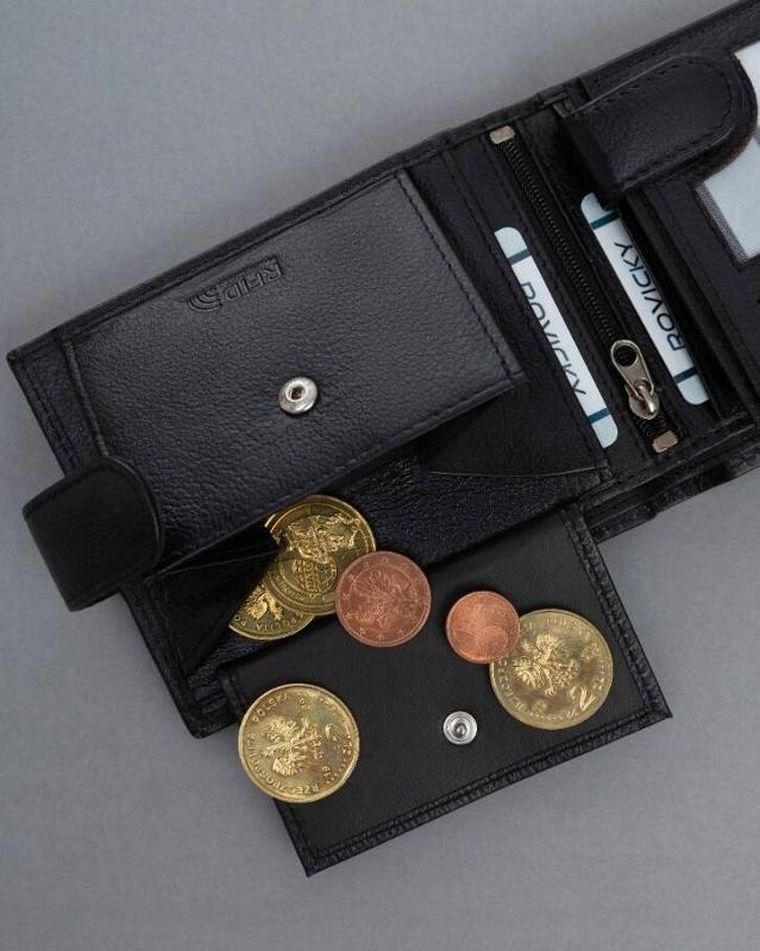 Portfel, czarny, skórzany, RFID, Ronaldo