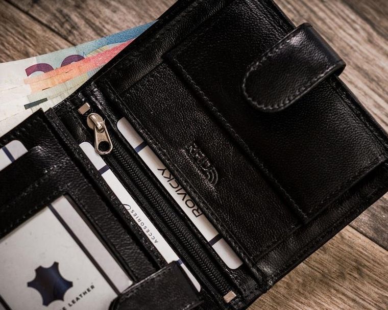 Portfel, czarny, skórzany, RFID, Rovicky