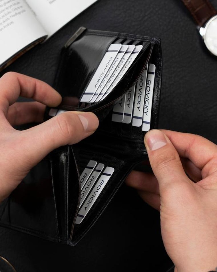 Portfel, czarny, skórzany, RFID, Rovicky