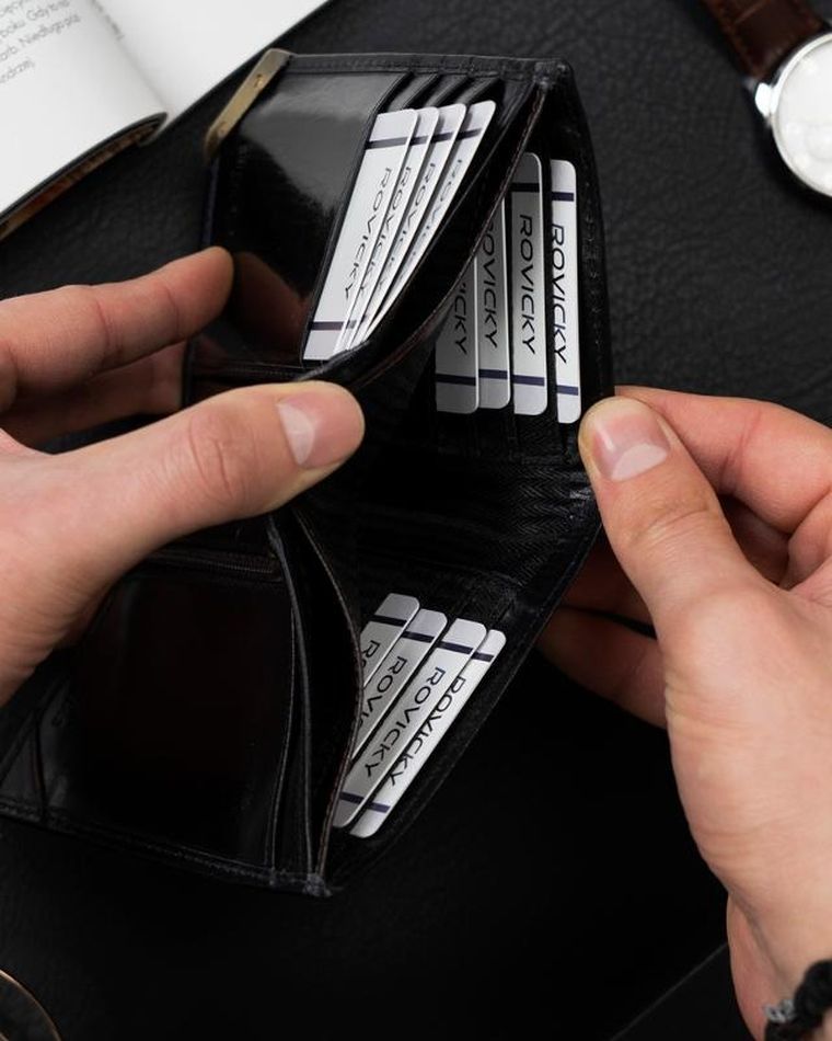 Portfel, czarny, skórzany, RFID, Rovicky