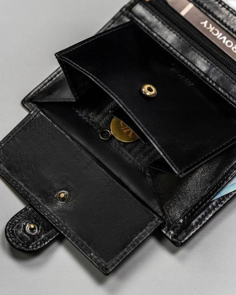 Portfel, czarny, skórzany, RFID, Rovicky