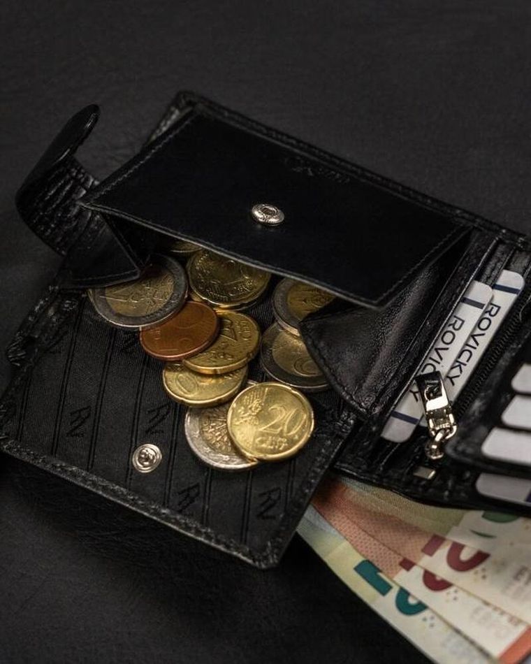 Portfel, czarny, skórzany, Rovicky