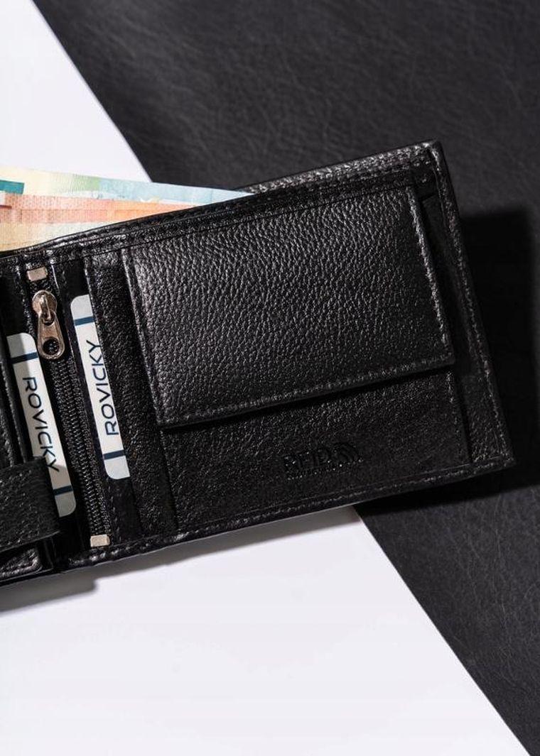 Portfel, czarny, skórzany, Rovicky