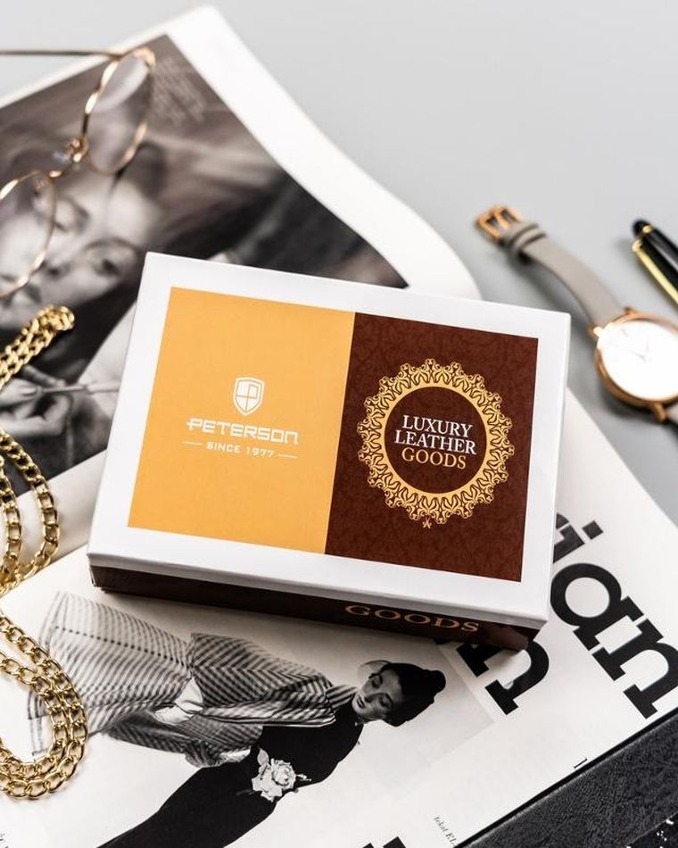 Portfel, czerwony, skórzany, Peterson