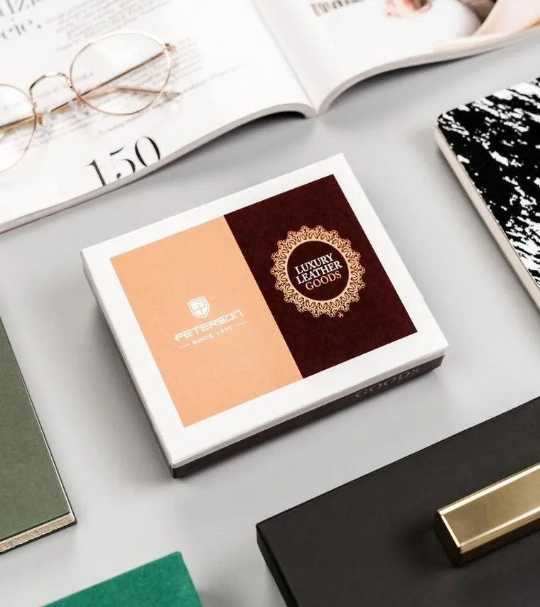 Portfel, czerwony, skórzany, RFID, Peterson