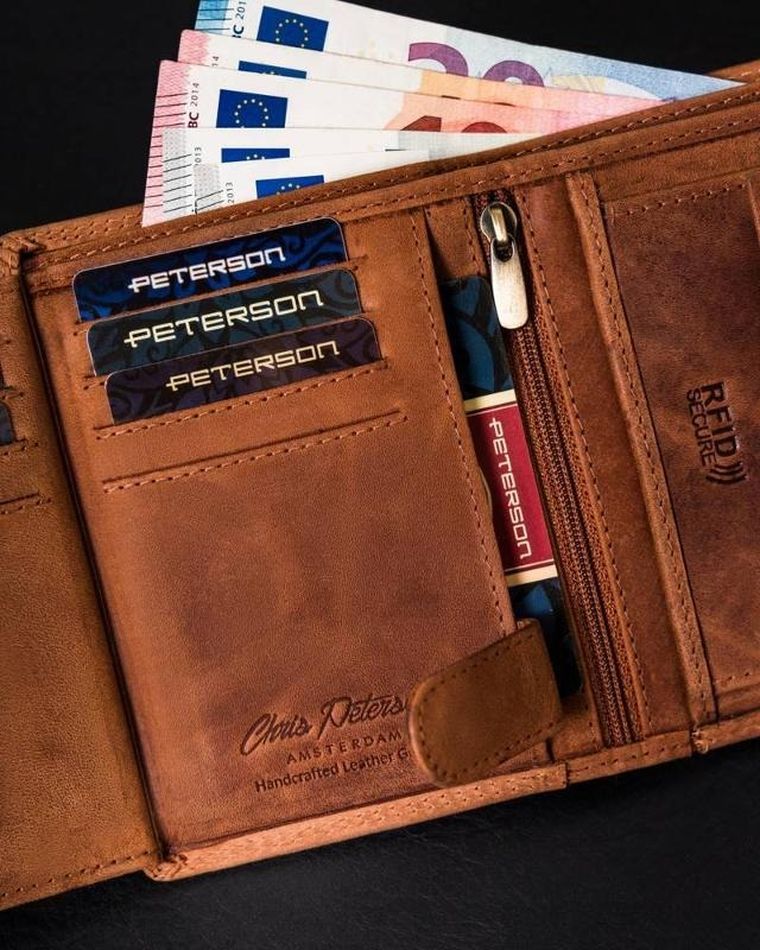 Portfel męski bez zapięcia z naturalnej skóry nubukowej, Peterson