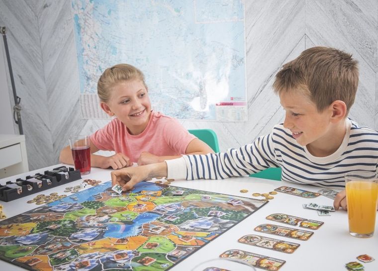 Rebel, Small World, gra strategiczna