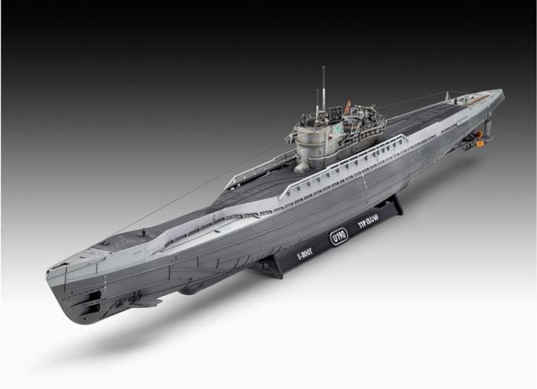 Revell, German Submarine T.IX C/40, model do składania, 1:144