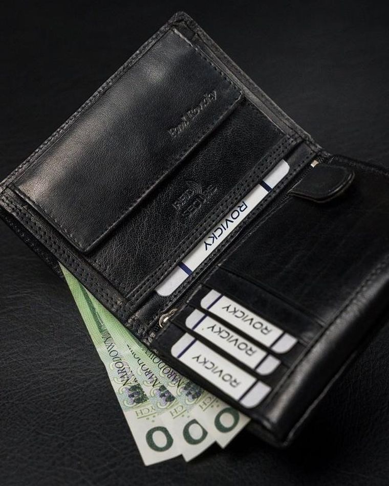 Rozbudowany, pionowy portfel męski bez zapięcia ze skóry naturalnej, Rovicky