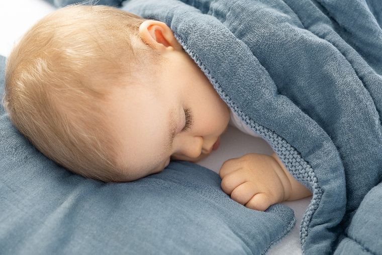 Sensillo, komplet dziergany, muślinowy, niebieski, 80-100 cm