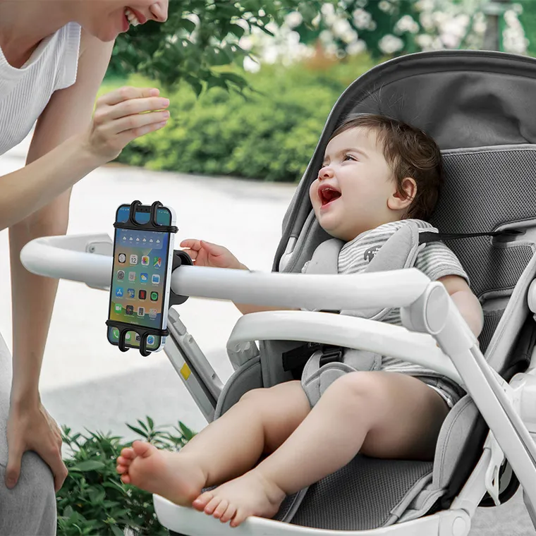 Smiki, Little Adventurer, silikonowy uchwyt na telefon, czarny