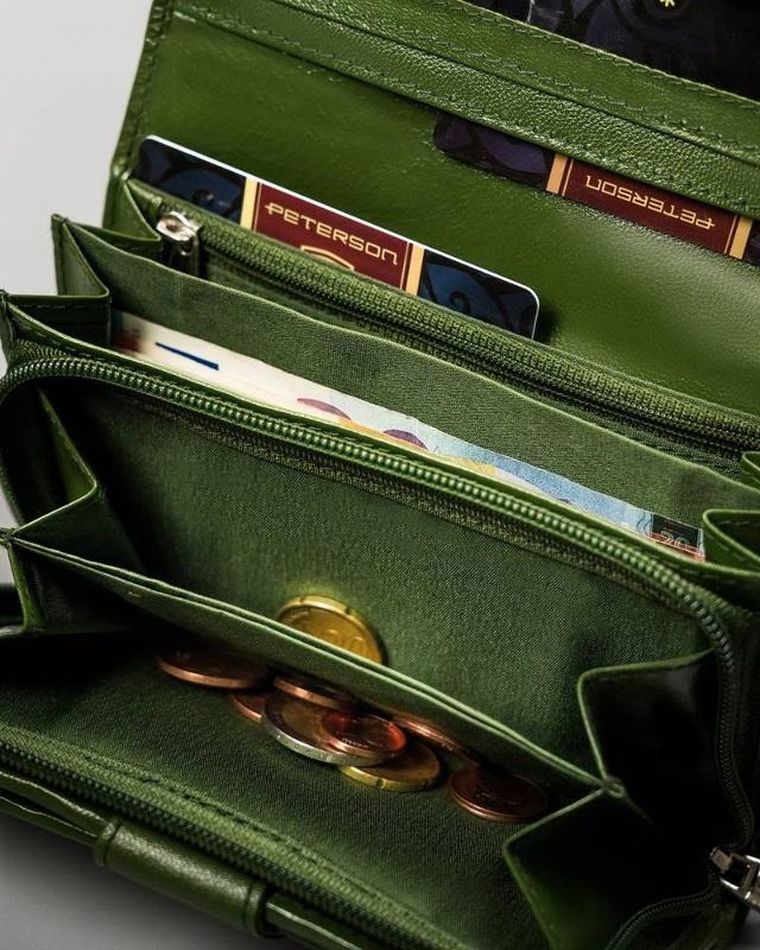 Średnich rozmiarów portfel damski ze skóry naturalnej, Peterson