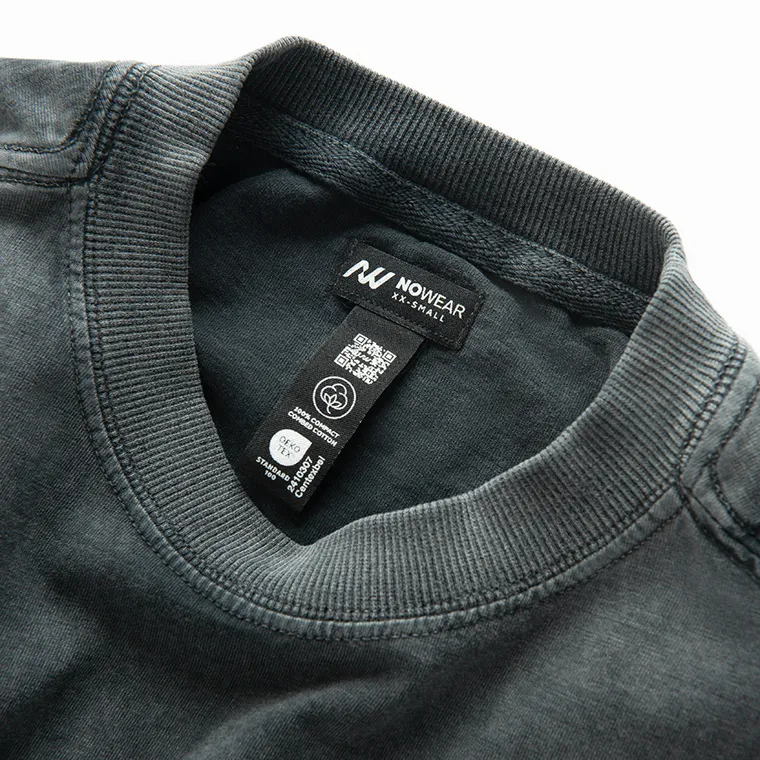 T-shirt crop boxy z bawełny czesanej NOWEAR